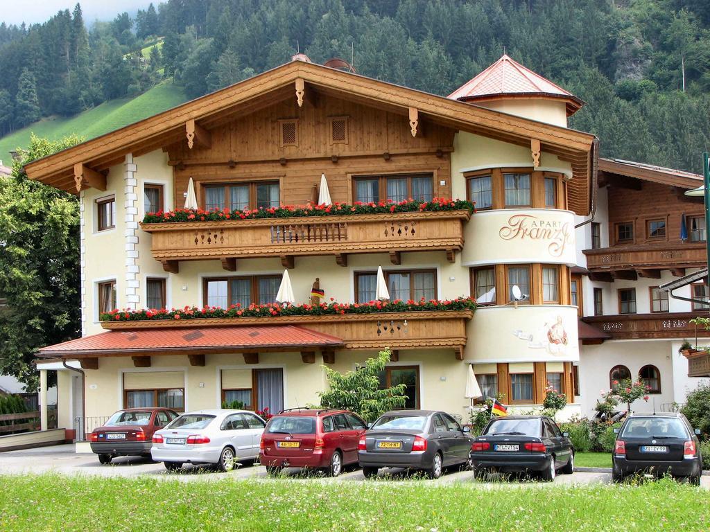 Apart Franz Josef Stumm Luaran gambar