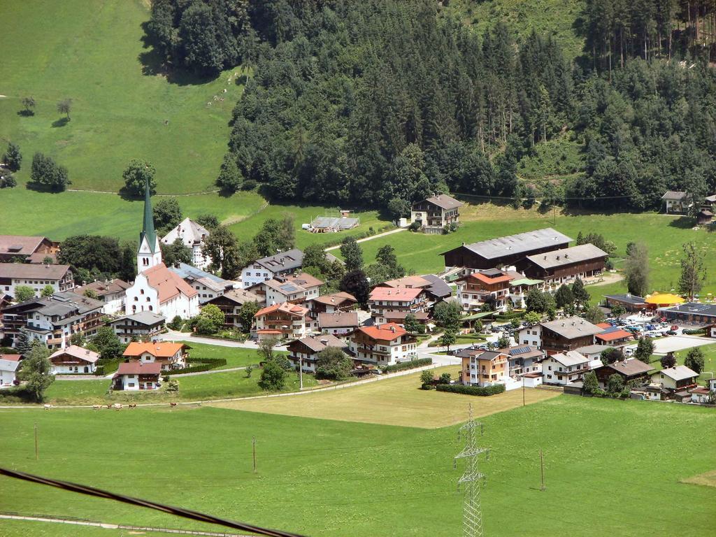 Apart Franz Josef Stumm Luaran gambar